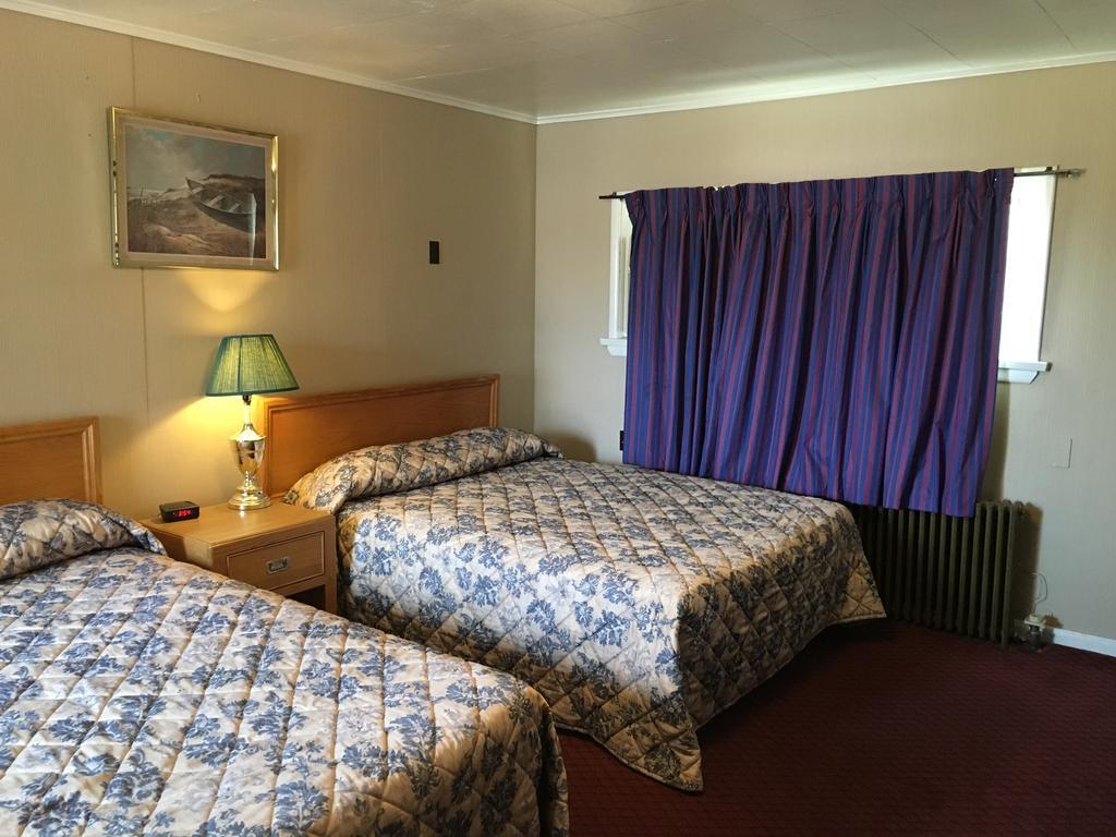 Shamrock Motel Midland Bagian luar foto