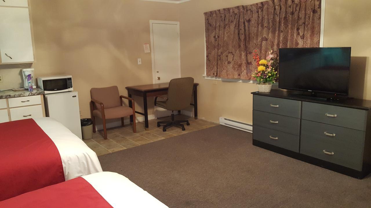 Shamrock Motel Midland Bagian luar foto